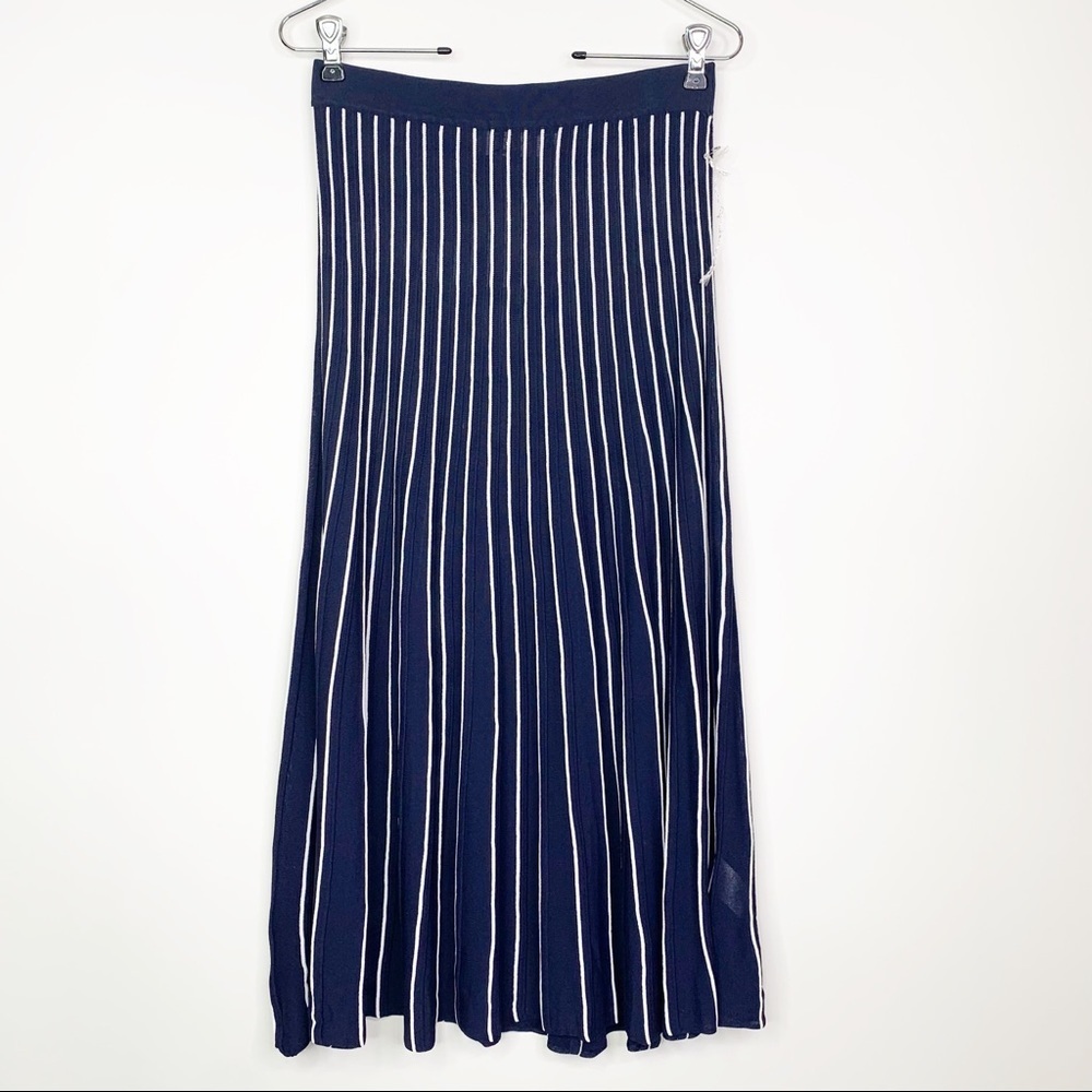 Katie Sturino Rosalind Pleated Knit Skirt In Navy